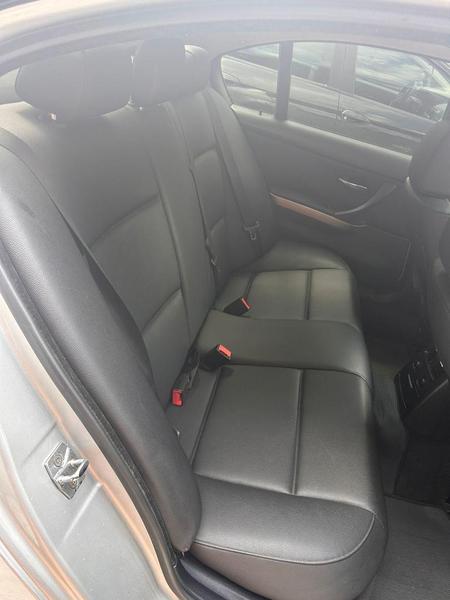 BMW 320i Va 71 - foto 20