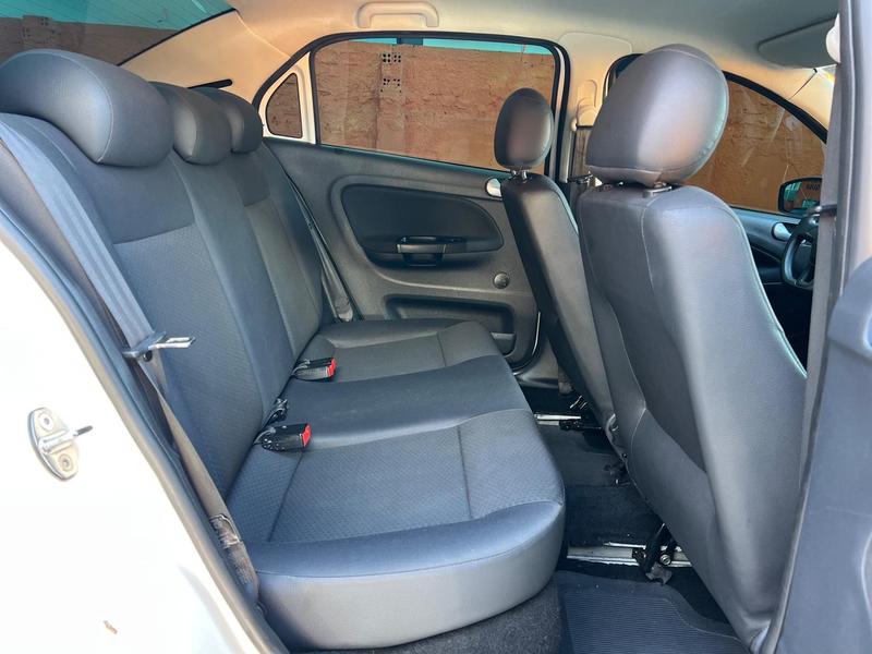 Volkswagen Voyage 1.6 MSI Flex 8V 4P - foto 7