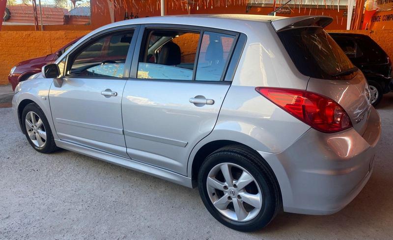 Nissan Tiida 18sl Flex - foto 7