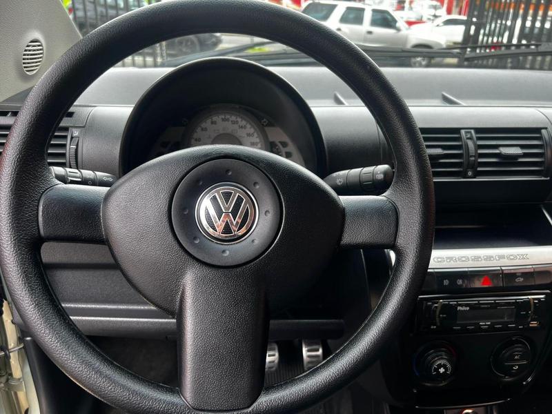 Volkswagen CrossFox - foto 11