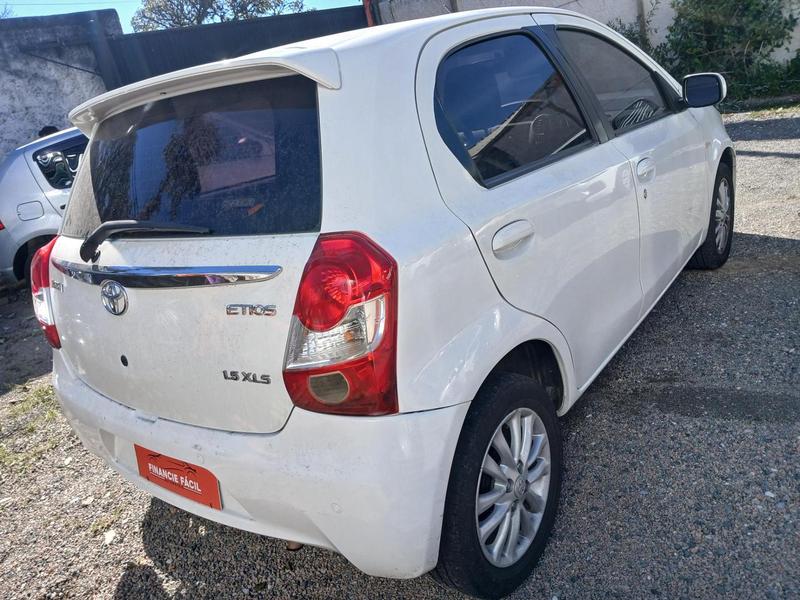 Toyota Etios Hb Xls - foto 4