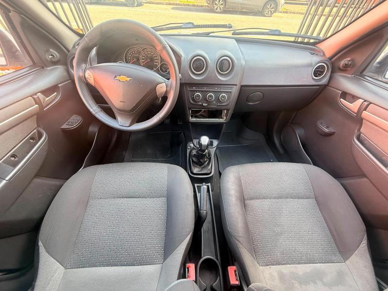 Chevrolet Celta 10l LT - foto 13