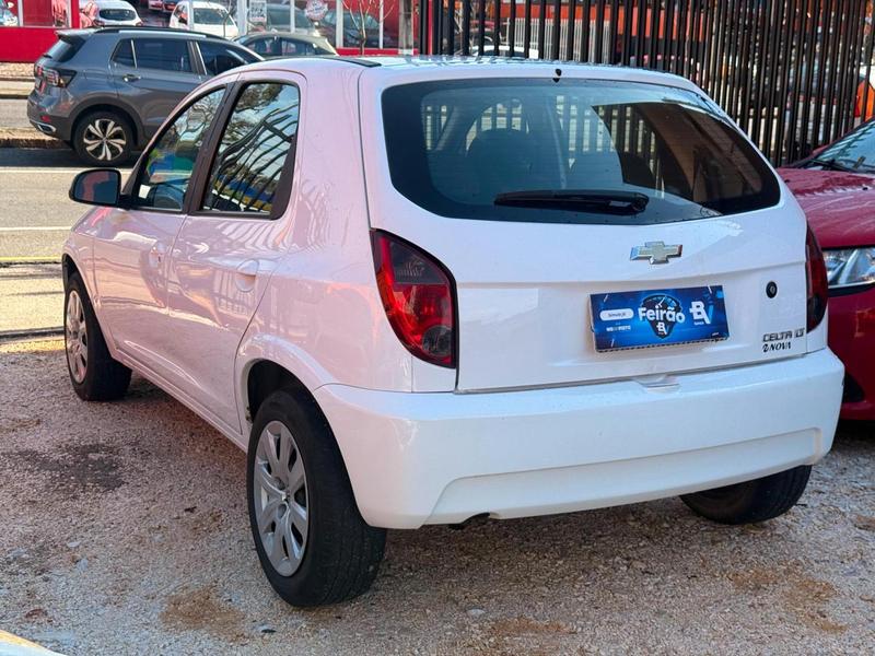 Chevrolet Celta 10l LT - foto 5