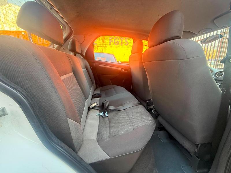 Chevrolet Celta 10l LT - foto 10