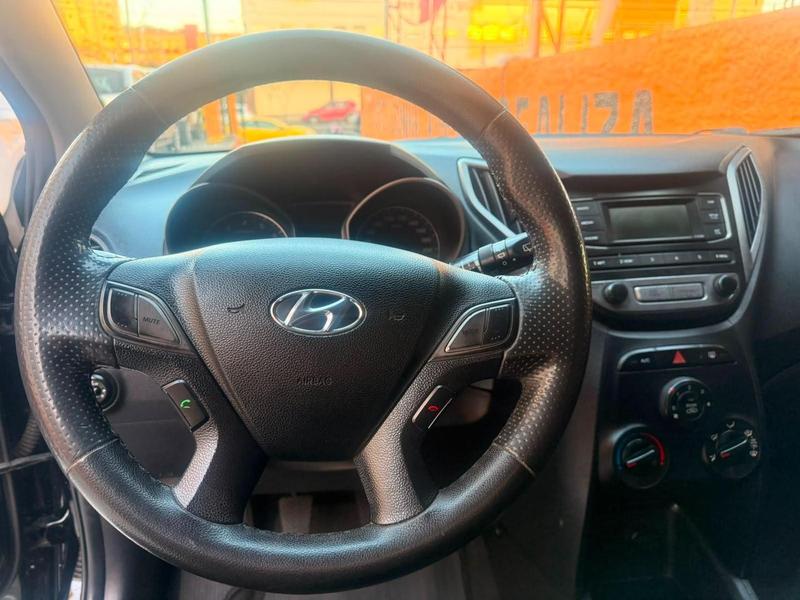 Hyundai HB20 Premium 1.6 Flex 16V Mec - foto 11