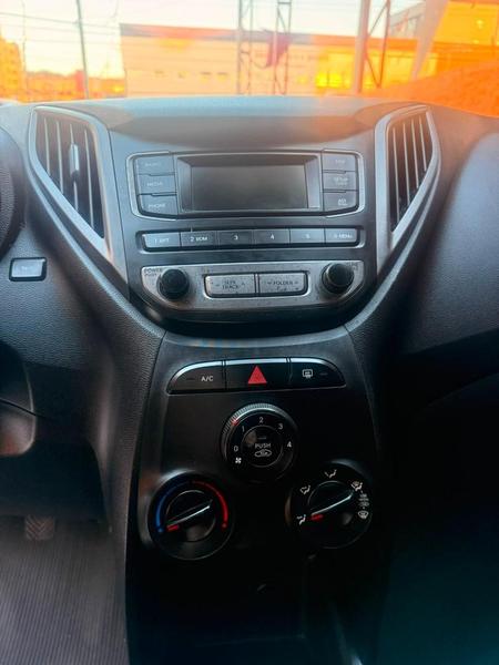 Hyundai HB20 Premium 1.6 Flex 16V Mec - foto 13