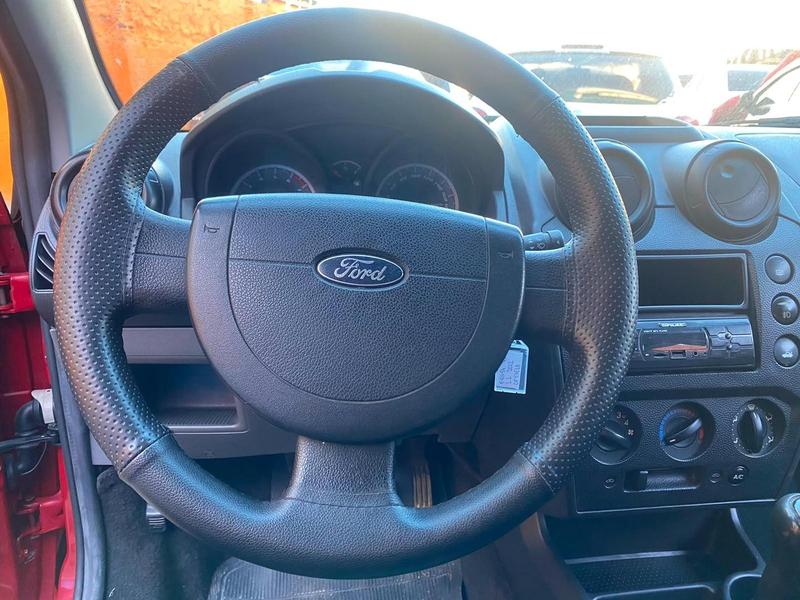 Ford Fiesta 1.6 Flex - foto 10