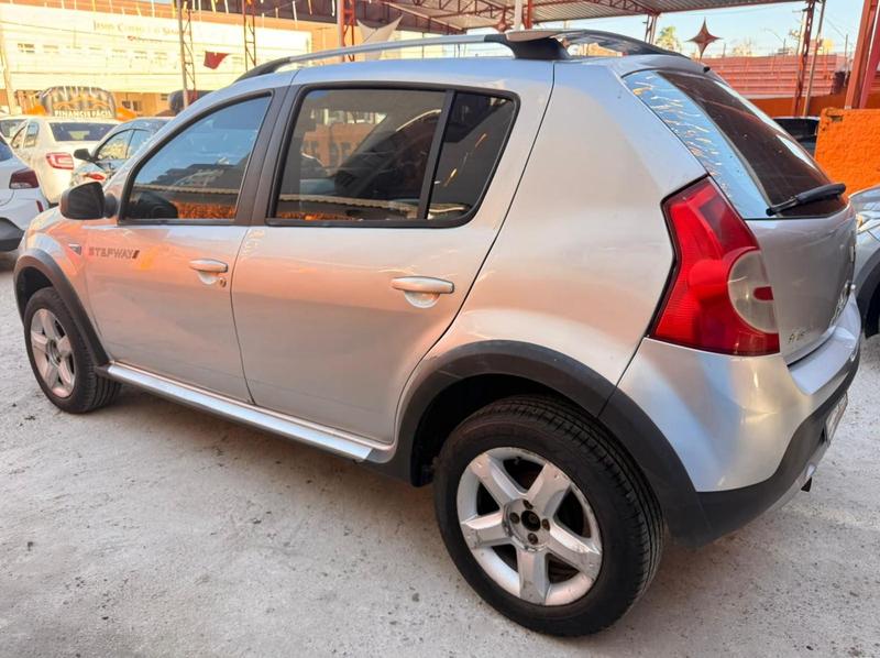 Renault Sandero Stepway - foto 7