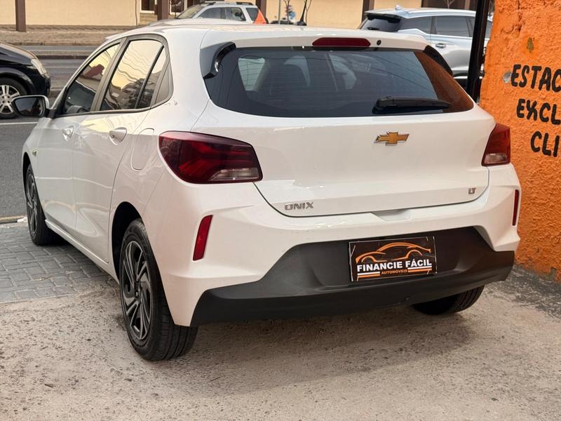 Chevrolet Onix 10mt - foto 4