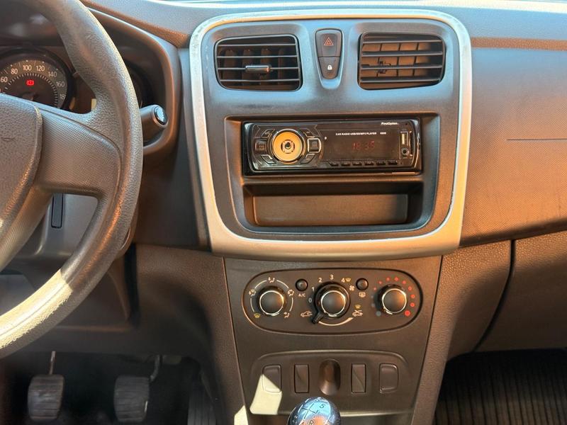 Renault Logan Authentique Hi Flex 1.0 16V 4P - foto 11