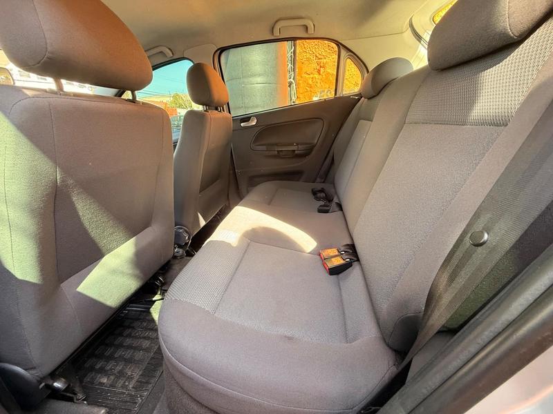 Volkswagen Gol 1.0 - foto 7