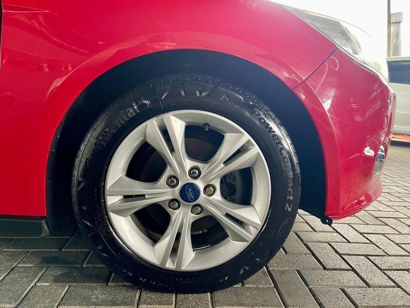 Ford Focus 1.6 S 1.6 Se Flex 16V 5P Automático - foto 4