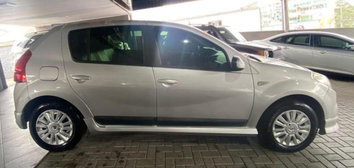 Renault Sandero Authentique Hi Flex 1.0 16V 5P - foto 4