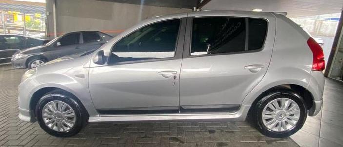 Renault Sandero Authentique Hi Flex 1.0 16V 5P - foto 5