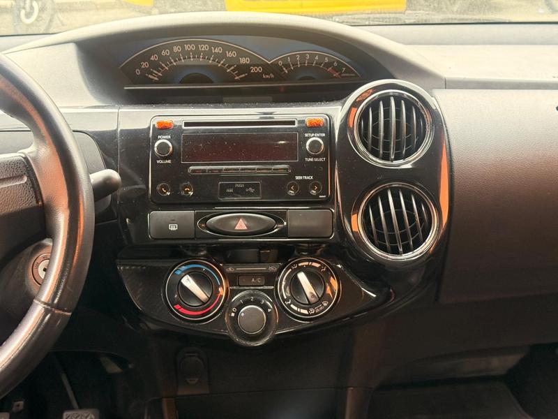 Toyota Etios Sd Xs - foto 11