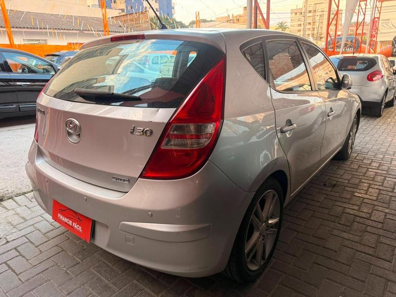 Hyundai i30 2.0 - foto 5