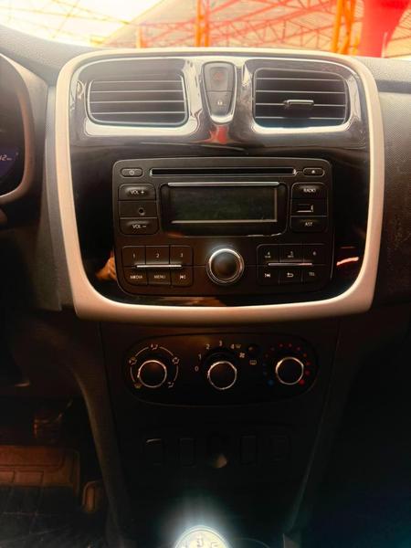 Renault Sandero Expr 1.0 - foto 10