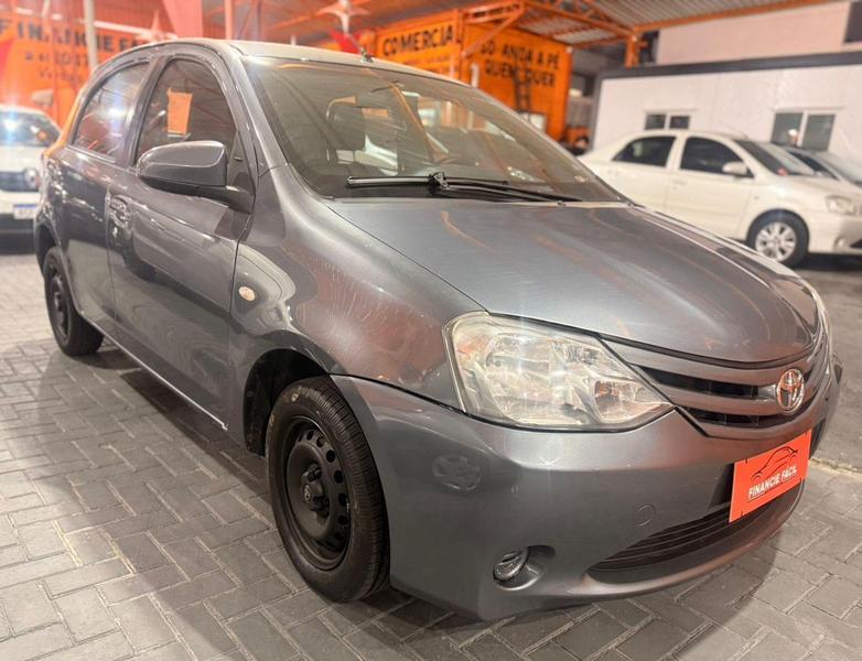 Toyota Etios Hb Xs 1.5 - foto 2