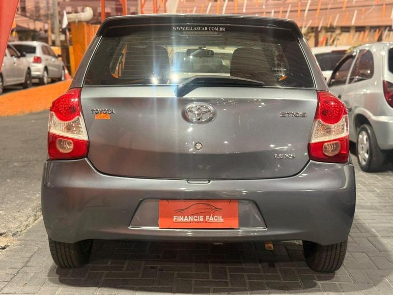 Toyota Etios Hb Xs 1.5 - foto 3