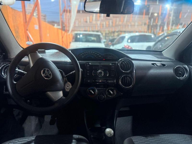 Toyota Etios Hb Xs 1.5 - foto 6