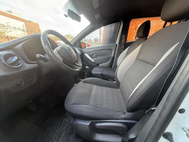 Renault Sandero Gtl 10mt - foto 9