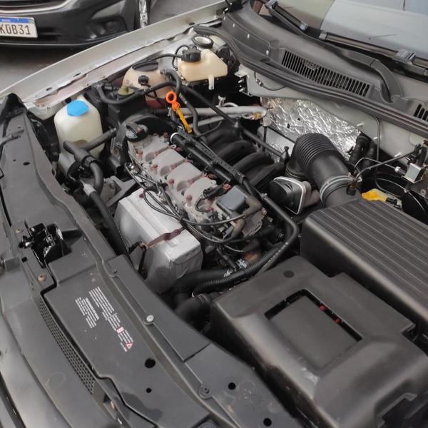 Volkswagen Golf 1.6 Mi Total Flex 8V 4P - foto 8