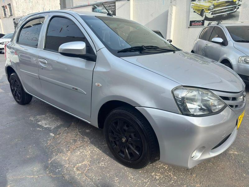 Toyota Etios Hb X 13l Mt - foto 3