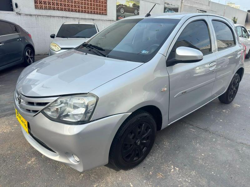 Toyota Etios Hb X 13l Mt - foto 4