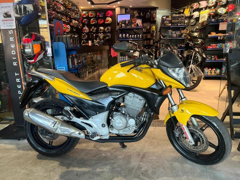 HONDA CB 300R