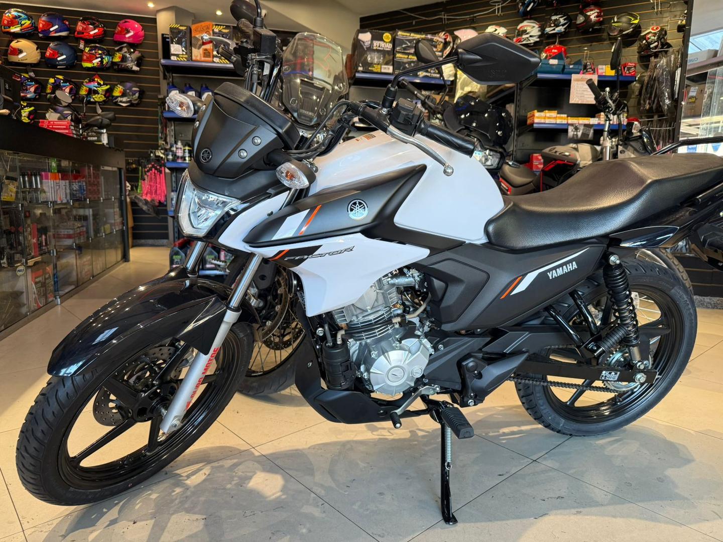 YAMAHA ybr 150 factor ed