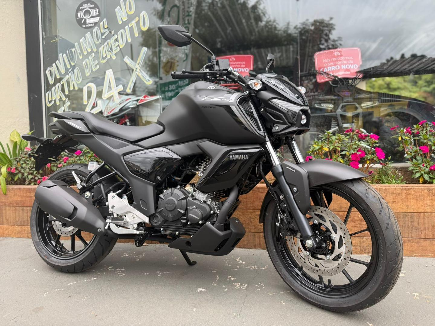 YAMAHA fz15 fazer abs