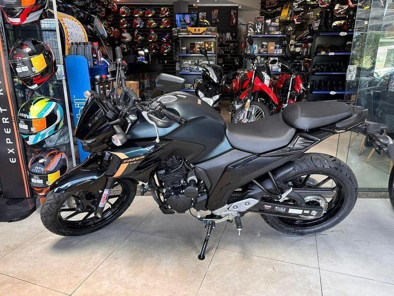 YAMAHA fz25 fazer