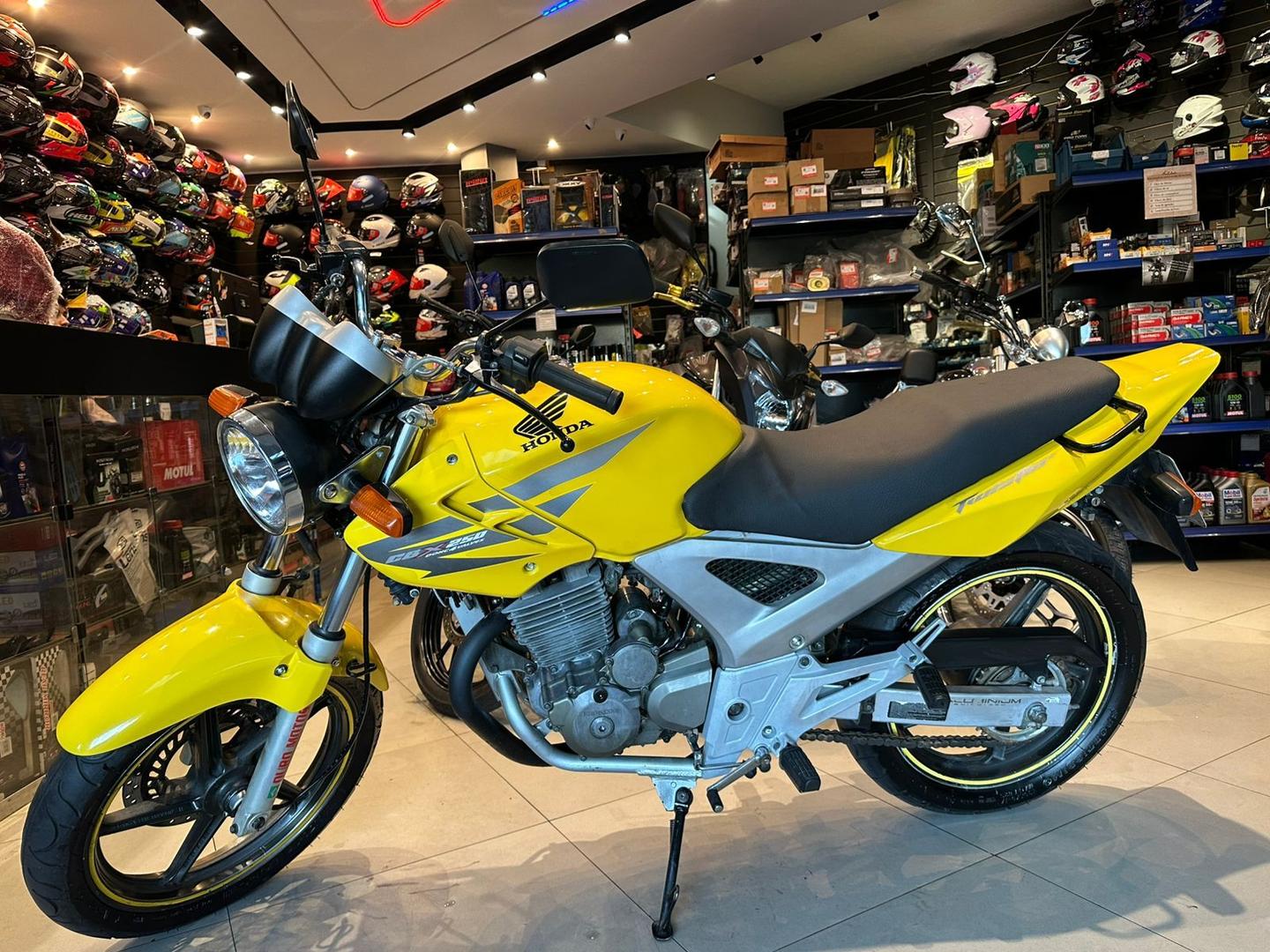 HONDA cbx 250 twiste