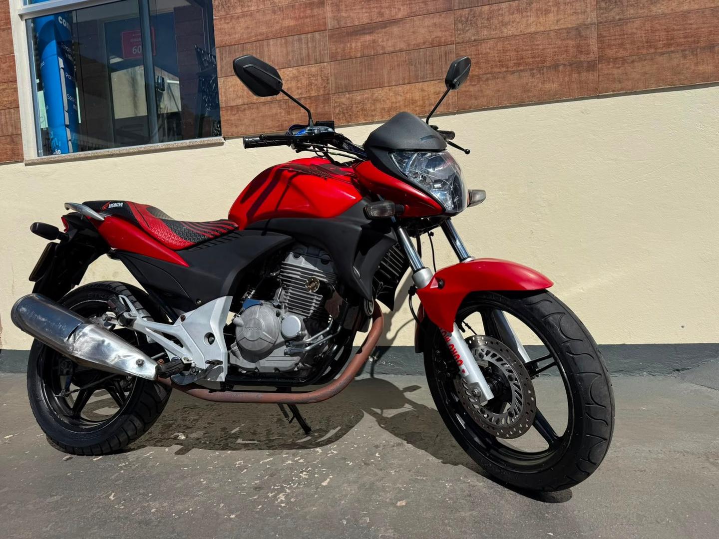HONDA cb 300r