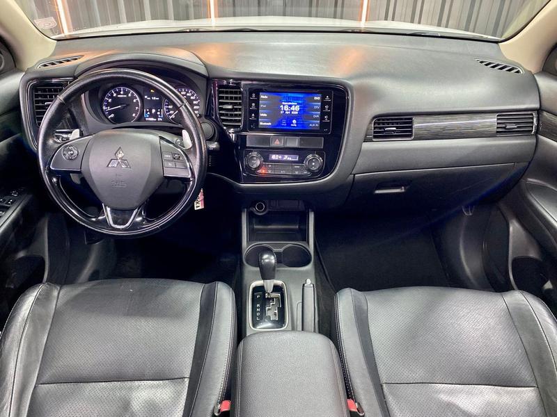 Mitsubishi Outlander 2.0 16V 160cv - foto 6