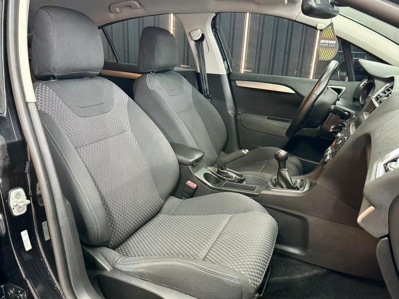 Citroën C4 Lounge Tendance 2.0 Flex 4P Mec - foto 10