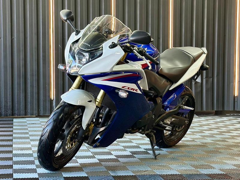 HONDA CBR 600-F