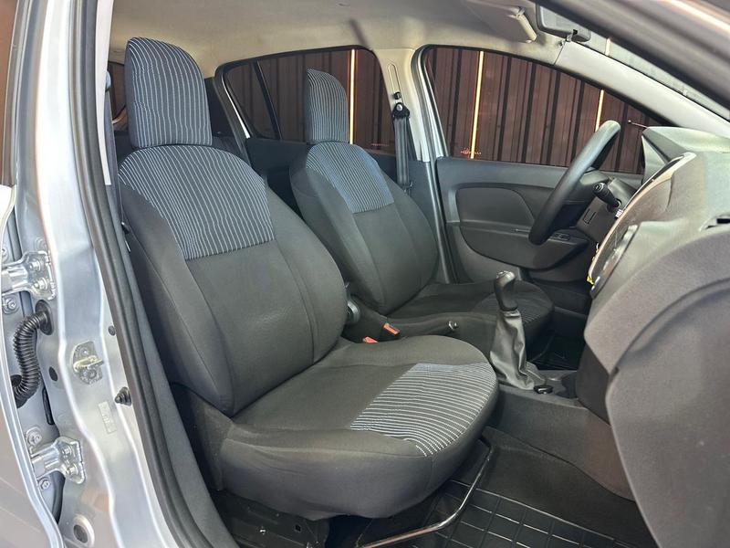 Renault Sandero Auth 1.0 - foto 9