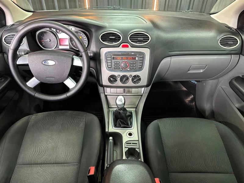 Ford Focus Sedan 2.0 16V 2.0 16V Flex 4P Aut. - foto 6