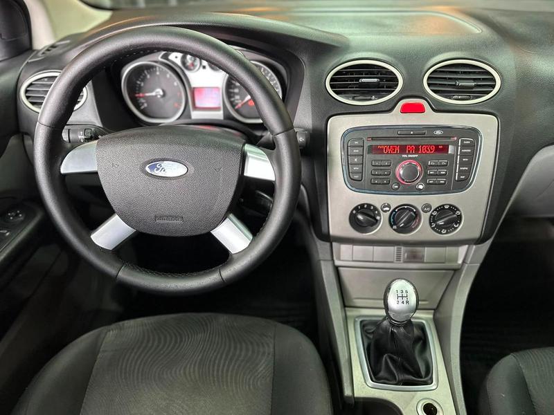 Ford Focus Sedan 2.0 16V 2.0 16V Flex 4P Aut. - foto 7