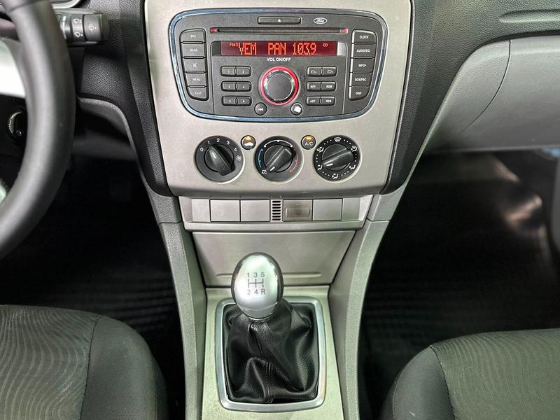 Ford Focus Sedan 2.0 16V 2.0 16V Flex 4P Aut. - foto 8