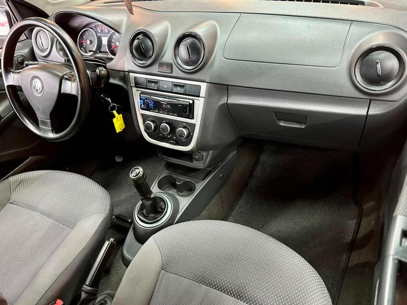 Volkswagen Voyage 1.0 1.0 City Mi Total Flex 8V 4P - foto 8