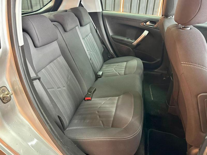 Peugeot 208 Griffe 1.6 Automático - foto 12