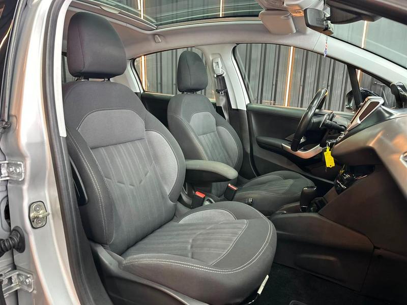 Peugeot 208 Griffe 1.6 Automático - foto 11