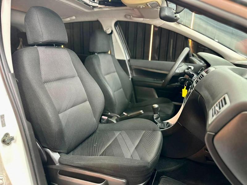 Peugeot 307 1.6 Presence Pack 16V Flex 4P Manual - foto 10