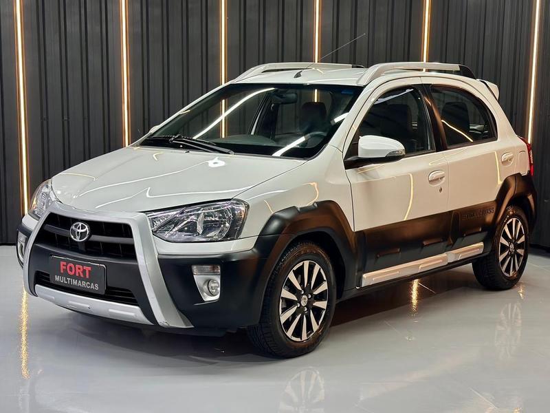 Toyota Etios 2016 à venda