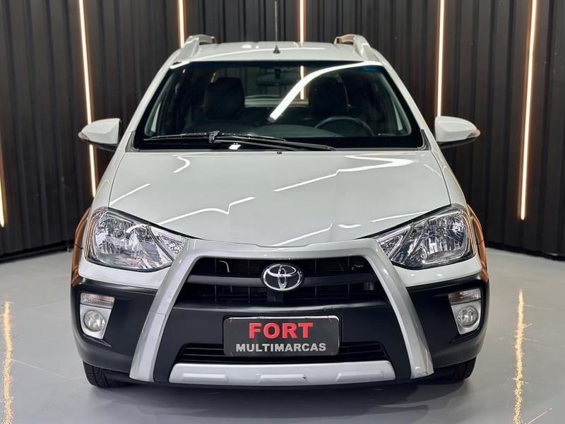 Toyota Etios 1.5 Cross Flex 16V 5P Mecanico - foto 2