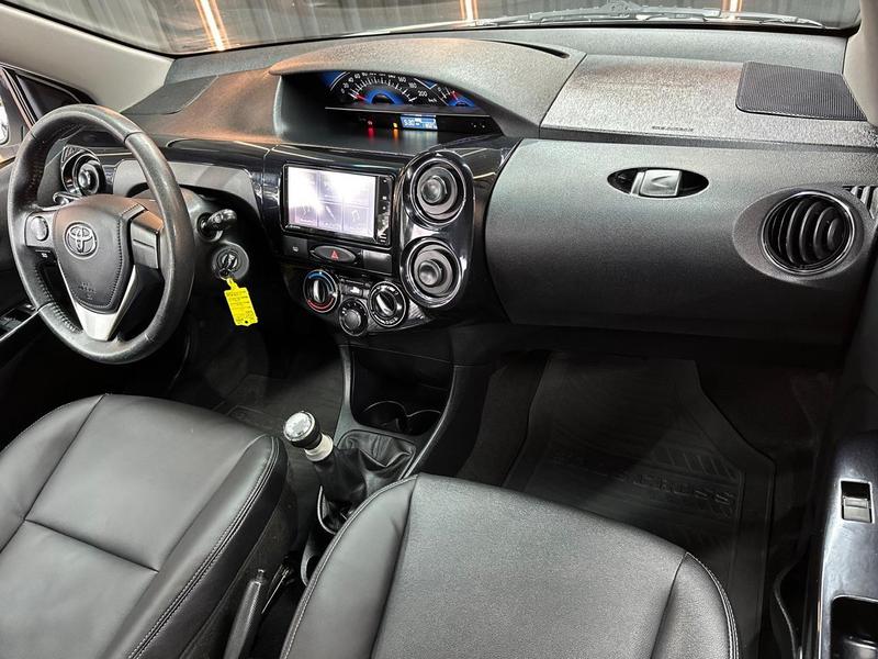 Toyota Etios 1.5 Cross Flex 16V 5P Mecanico - foto 8