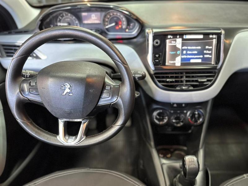 Peugeot 208 Allure - foto 6