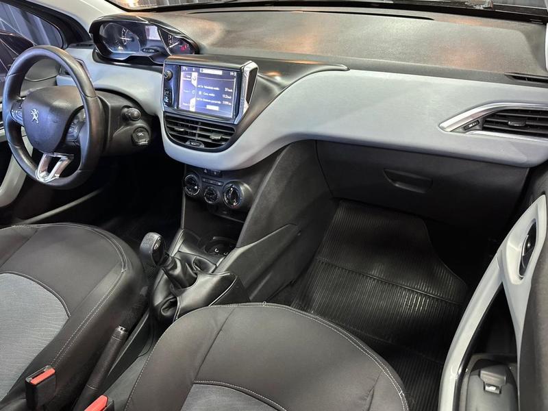 Peugeot 208 Allure - foto 8